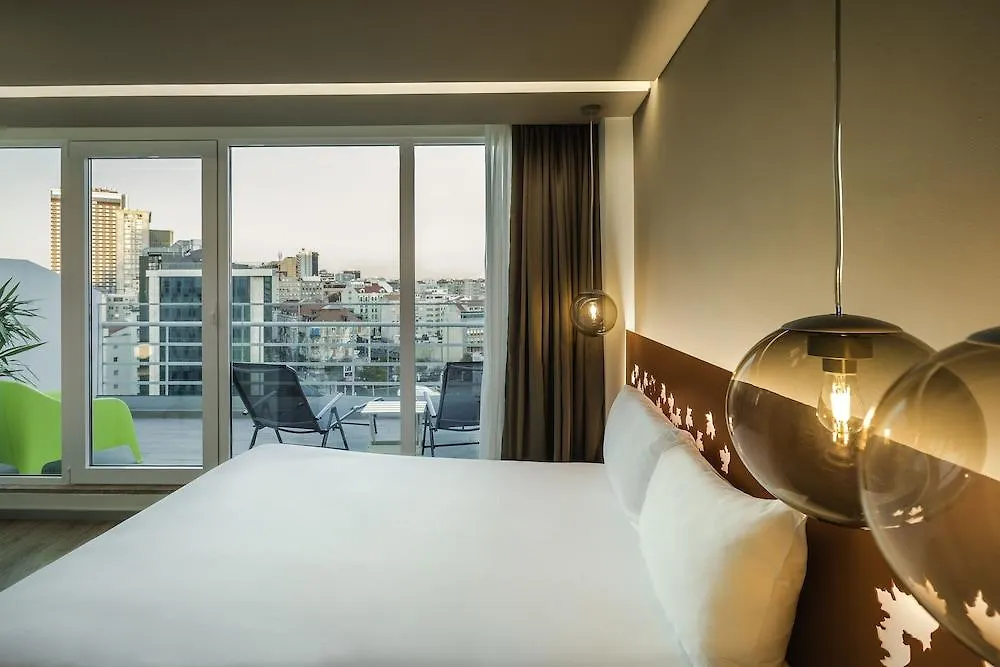 Ibis Styles Lisboa Centro Marques De Pombal Hotel 3*, Lisbon