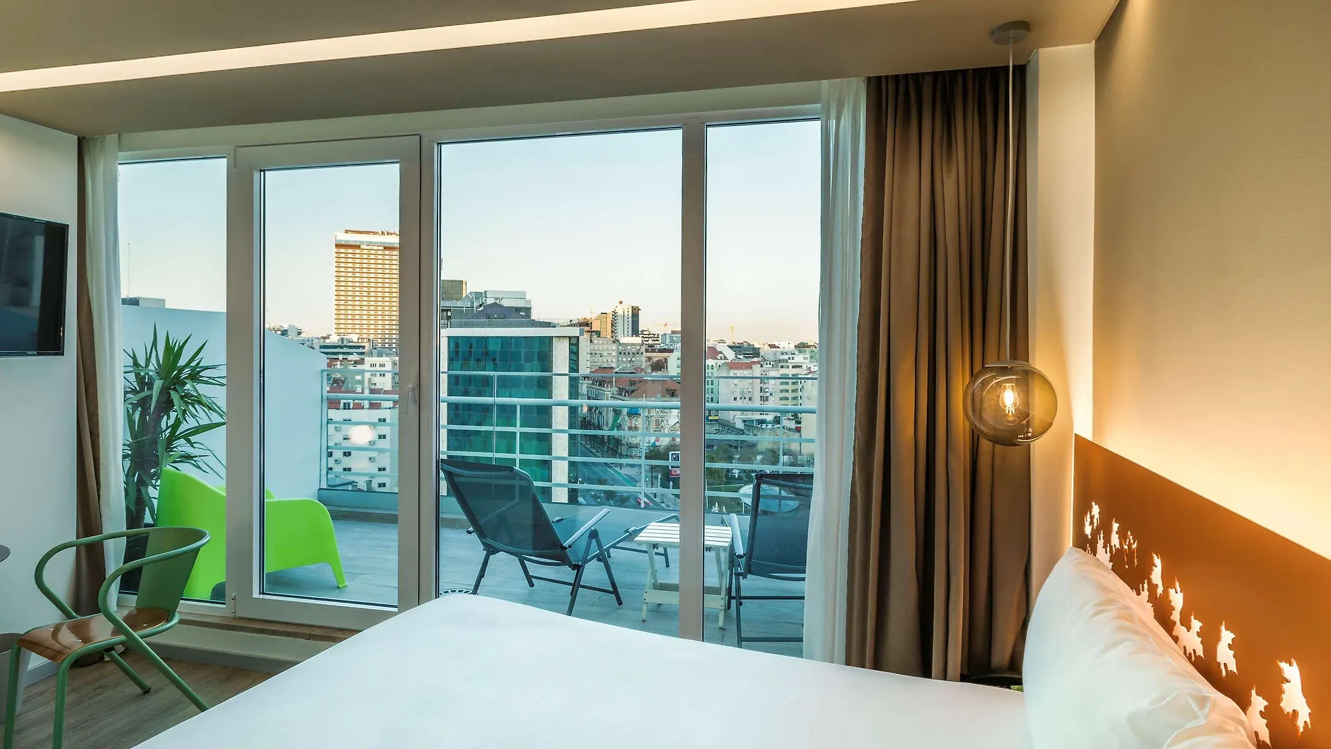 ***  Ibis Styles Lisboa Centro Marques De Pombal Hotel Portugal