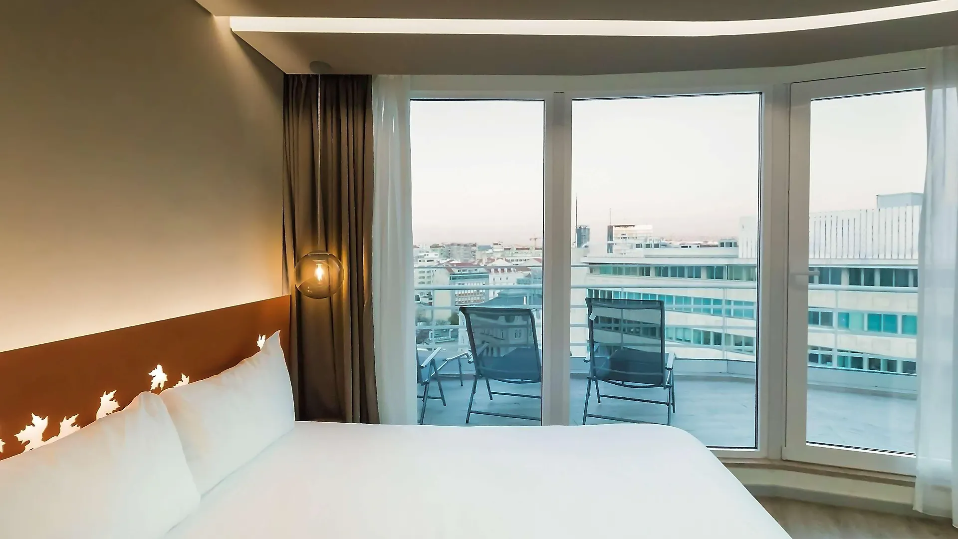 Ibis Styles Lisboa Centro Marques De Pombal Hotel Lisbon