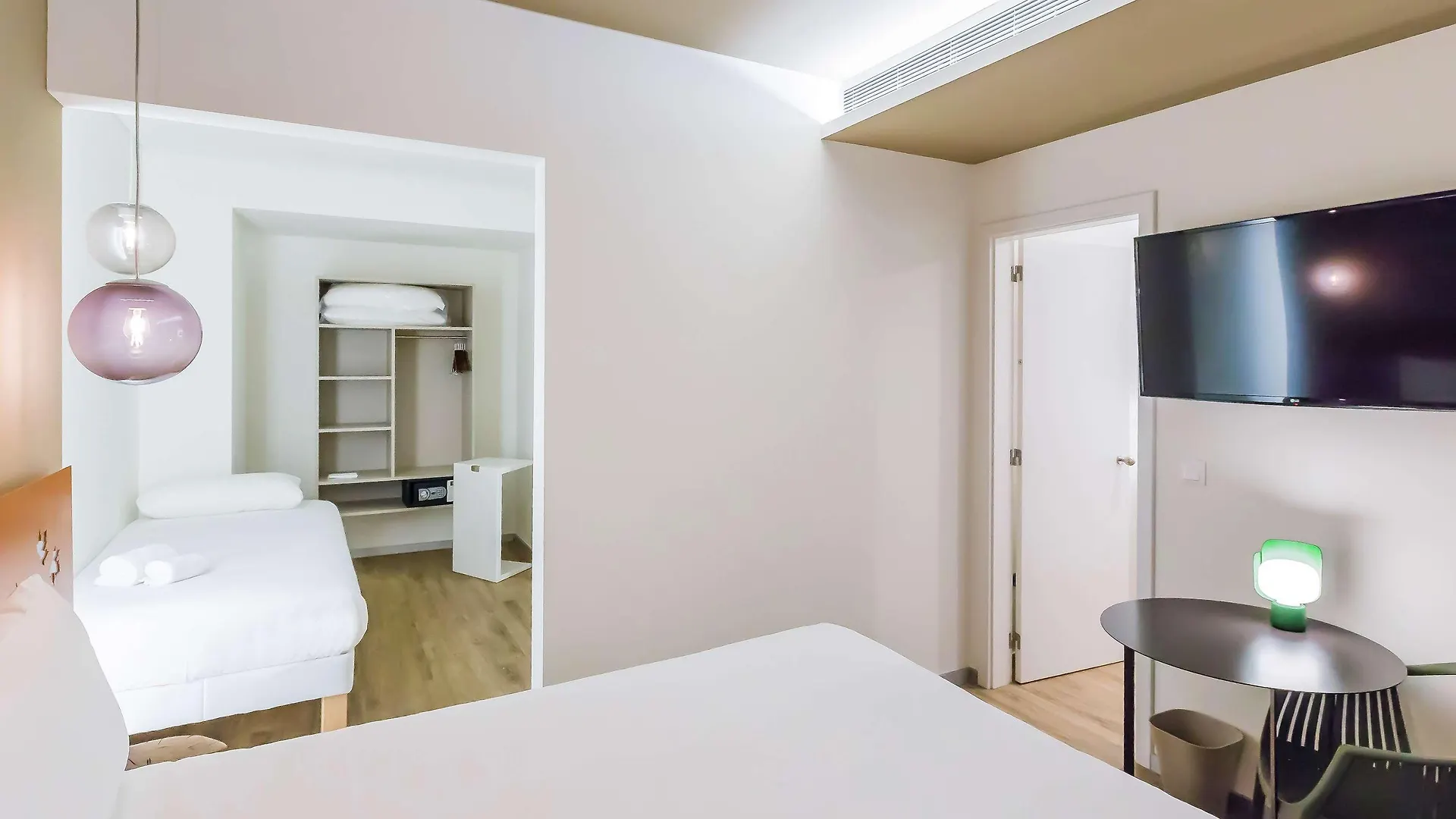 Ibis Styles Lisboa Centro Marques De Pombal Hotel